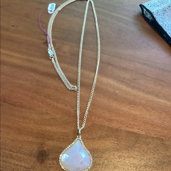 Rose Quartz Pendant Necklace - Picture 2 of 9